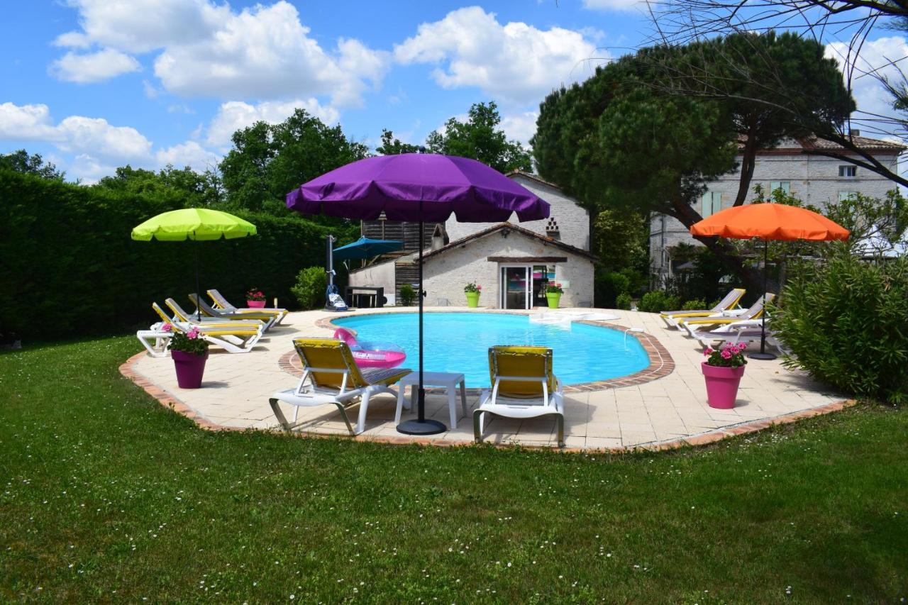 Domaine Le Baraillot, Chambres Et Repas D'Hotes, Soiree Etape Aiguillon Екстериор снимка