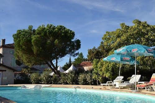 Domaine Le Baraillot, Chambres Et Repas D'Hotes, Soiree Etape Aiguillon Екстериор снимка
